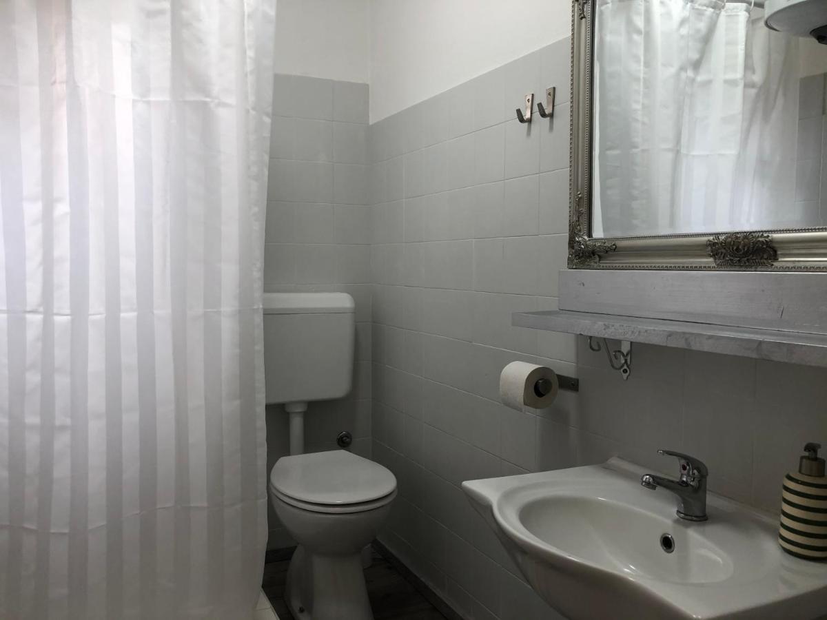 Rooms Ena Rovinj Exterior photo