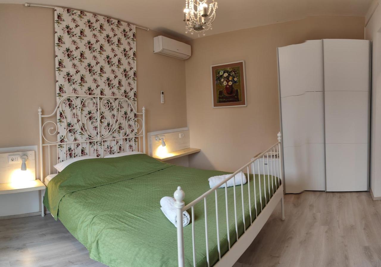 Rooms Ena Rovinj Exterior photo